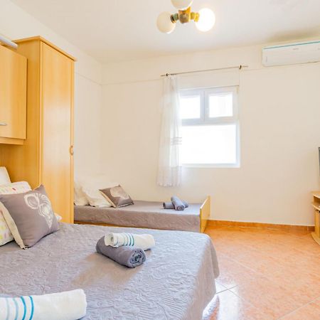 Ferienwohnung Jasko I Jelica Beautiful View Metajna Zimmer foto