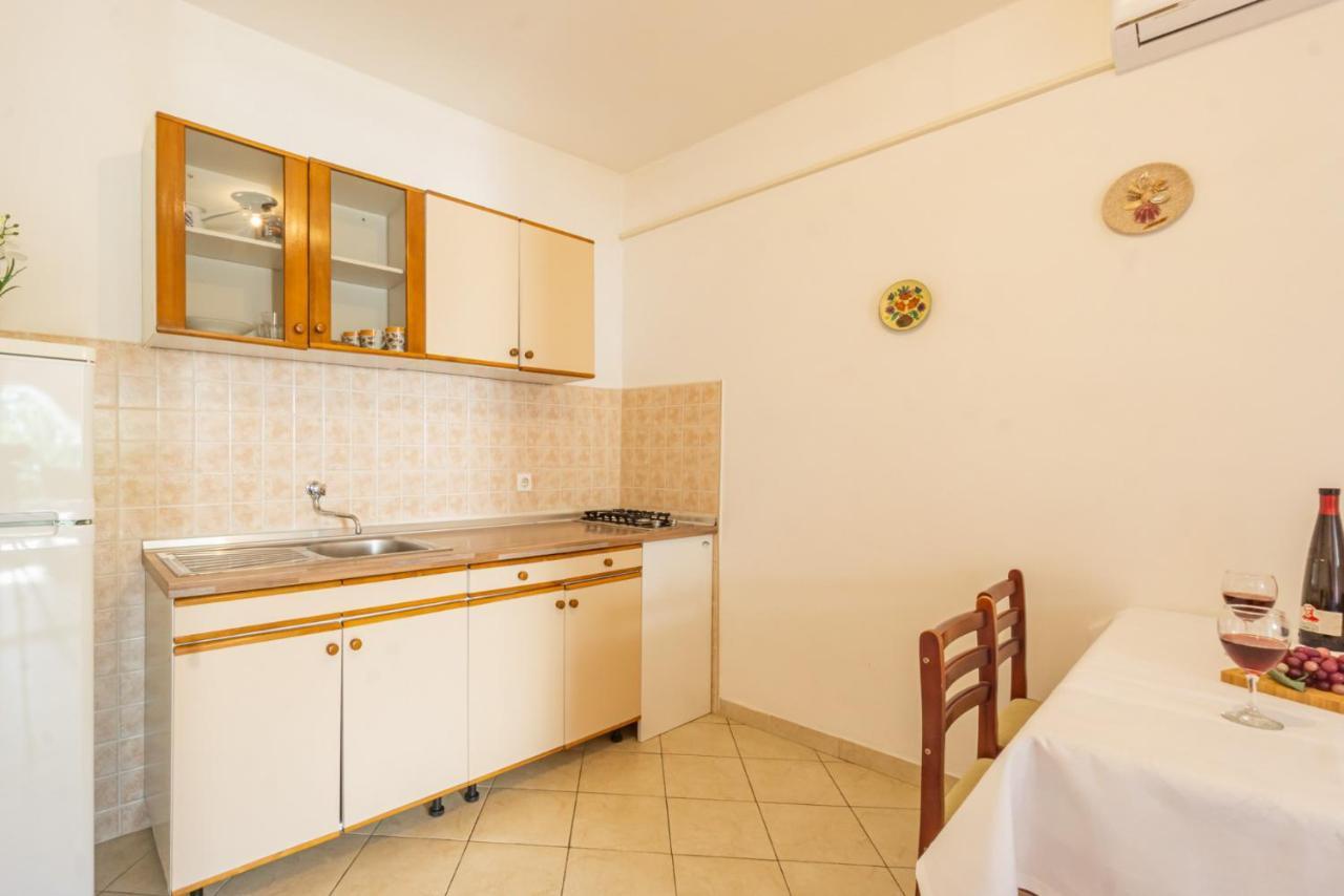 Ferienwohnung Jasko I Jelica Beautiful View Metajna Exterior foto