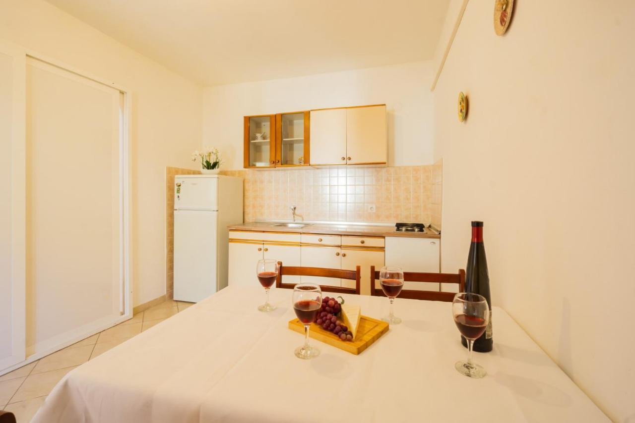 Ferienwohnung Jasko I Jelica Beautiful View Metajna Exterior foto